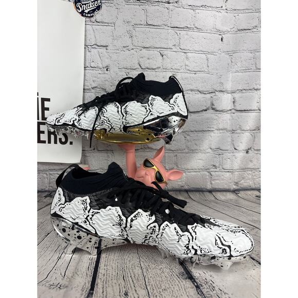 Under Armour Spotlight Pro Football Cleats Men 16 White Black Vides Limited NEW main image 5